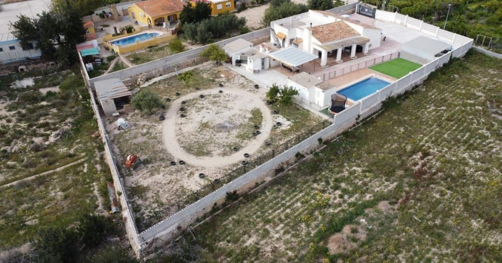 4 Bed Townhouse for sale in Villajoyosa Costa Blanca, Alicante, Spain