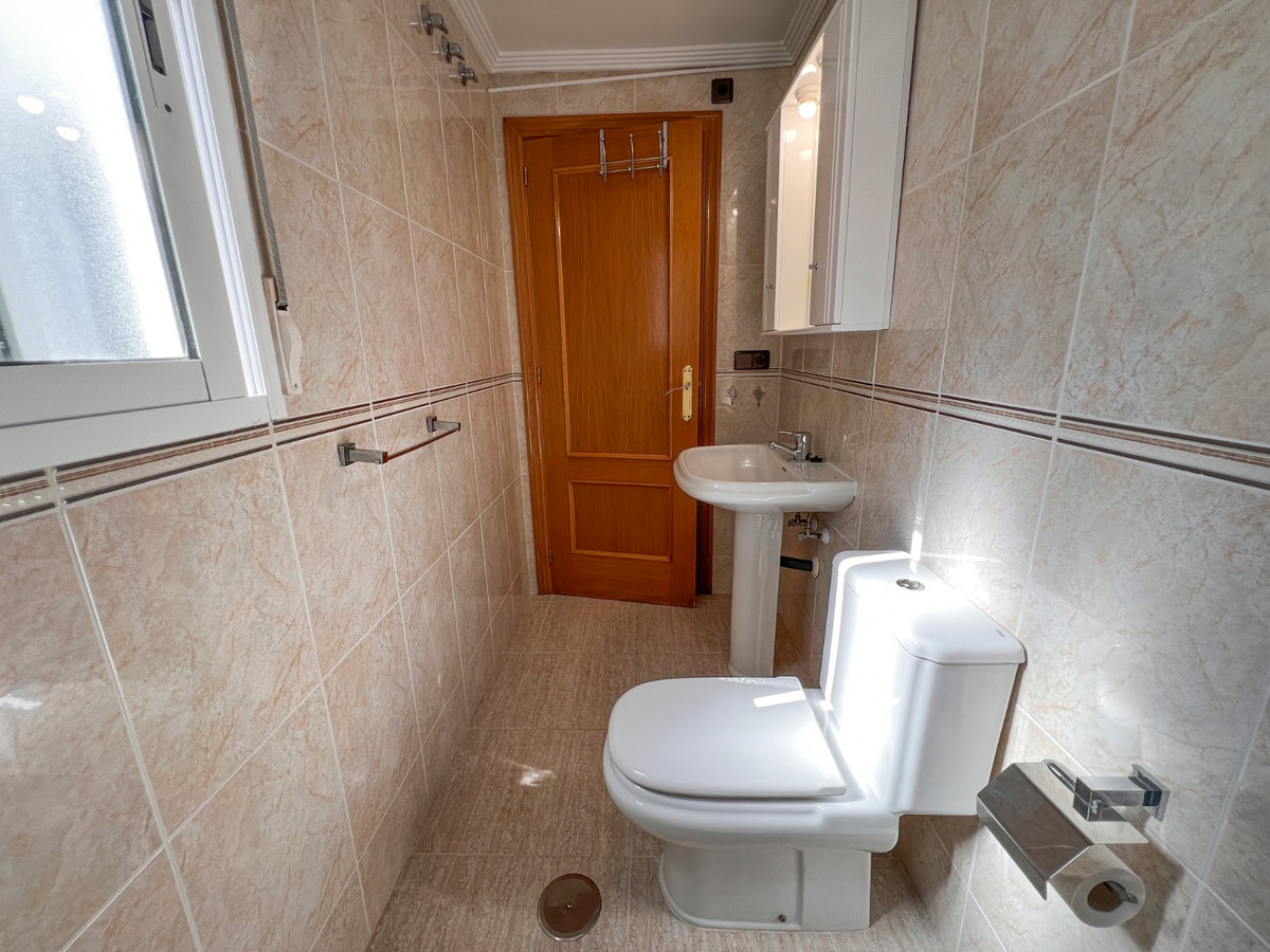 Se vende Apartamento en Planta Última de 3 dormitorios en Costa Blanca, Alicante, España