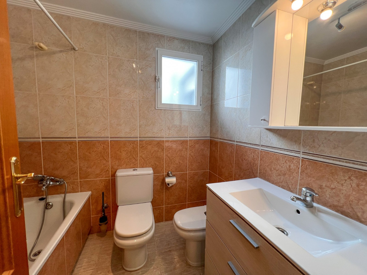 Se vende Apartamento en Planta Última de 3 dormitorios en Costa Blanca, Alicante, España