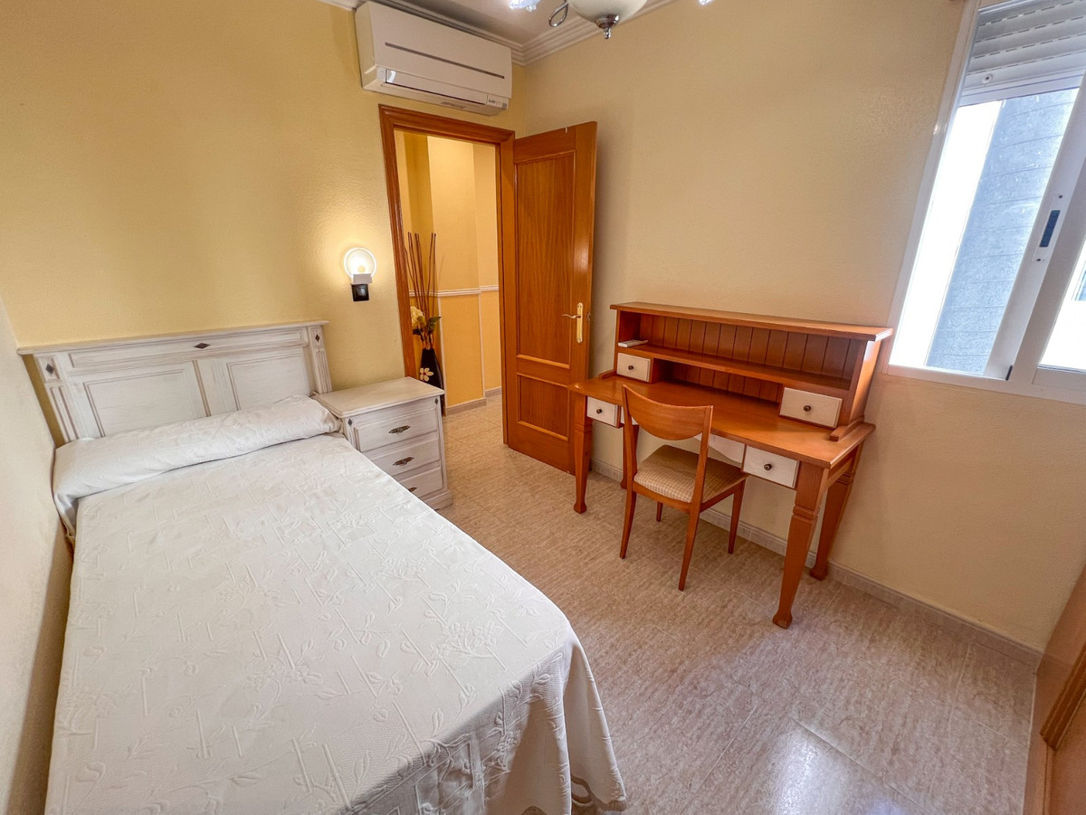 Se vende Apartamento en Planta Última de 3 dormitorios en Costa Blanca, Alicante, España