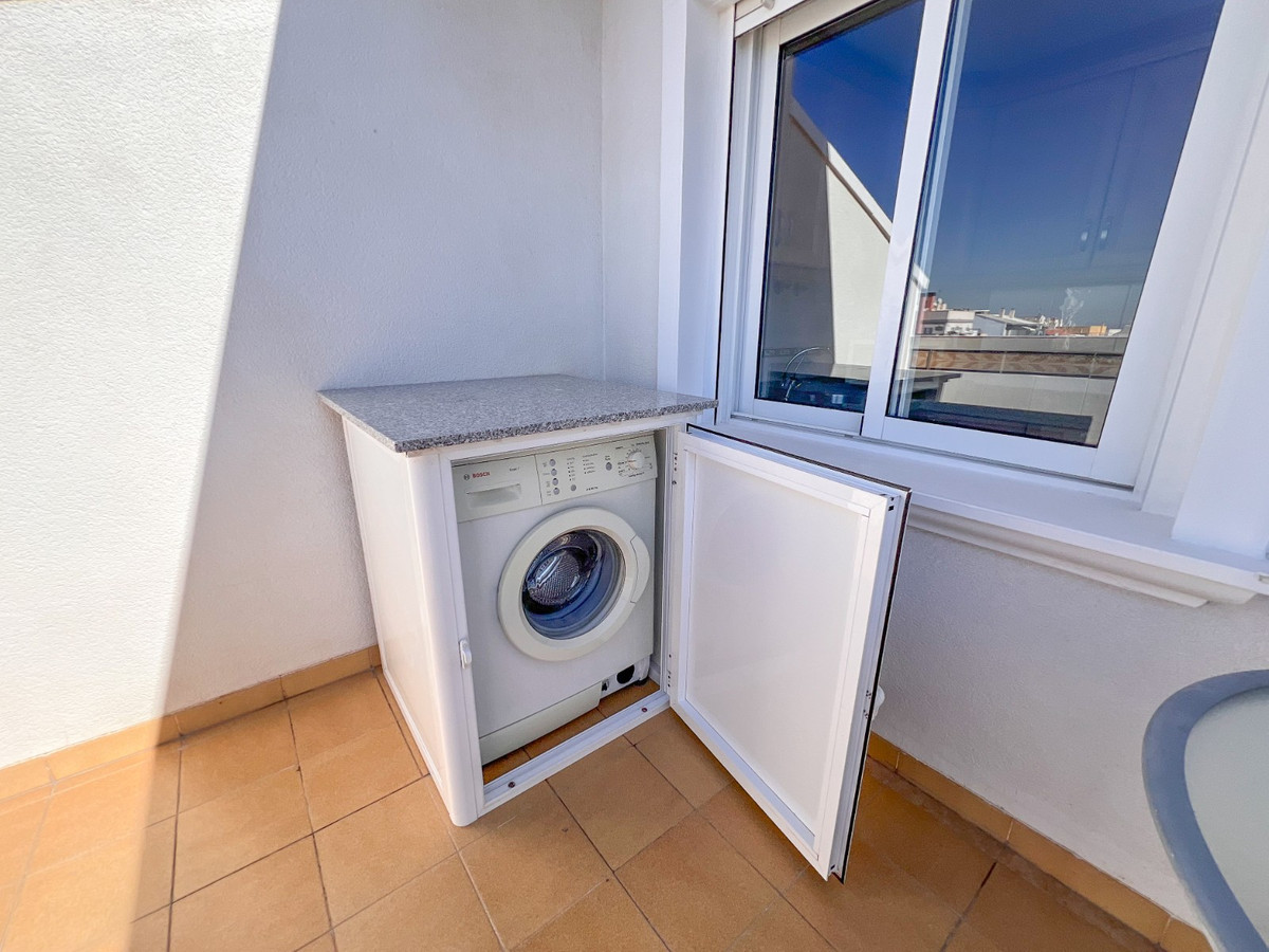 Se vende Apartamento en Planta Última de 3 dormitorios en Costa Blanca, Alicante, España