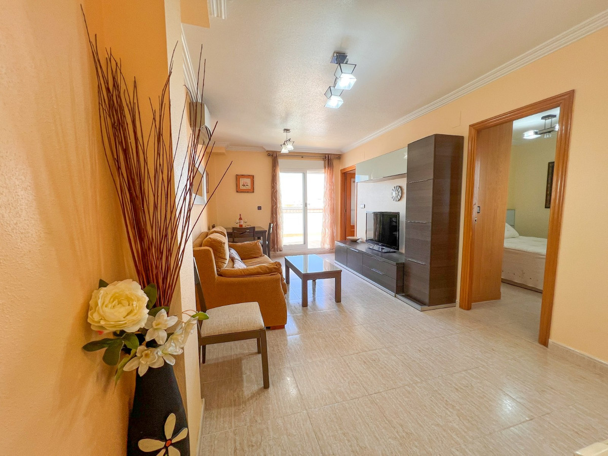 Se vende Apartamento en Planta Última de 3 dormitorios en Costa Blanca, Alicante, España