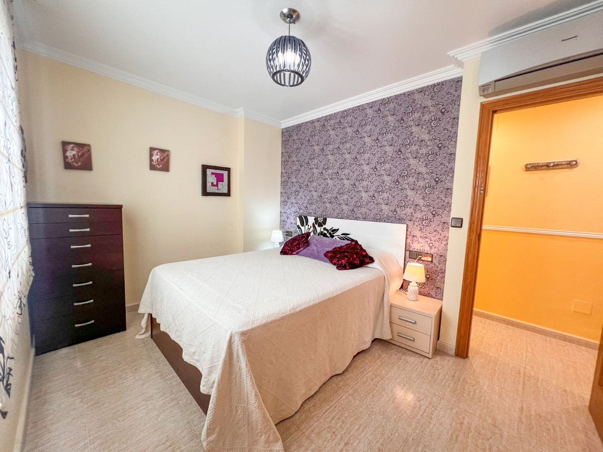 Se vende Apartamento en Planta Última de 3 dormitorios en Costa Blanca, Alicante, España