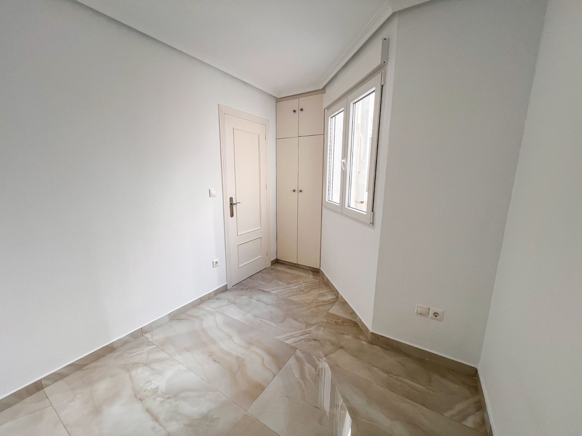 2 Bed Apartment for sale in Torrevieja Costa Blanca, Alicante, Spain