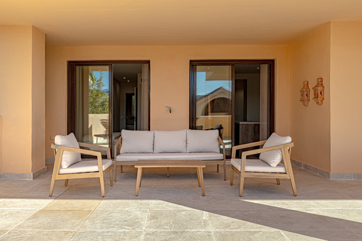 2 Bed Apartment for sale in Benahavís Costa Del Sol, Málaga, Spain