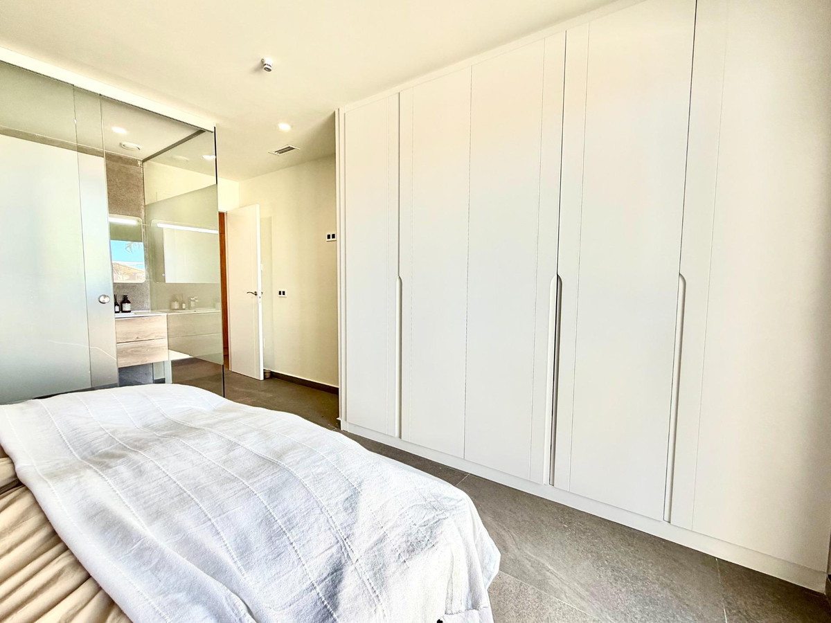 Se vende Villa - Chalet de 5 dormitorios en Costa Blanca, Alicante, España