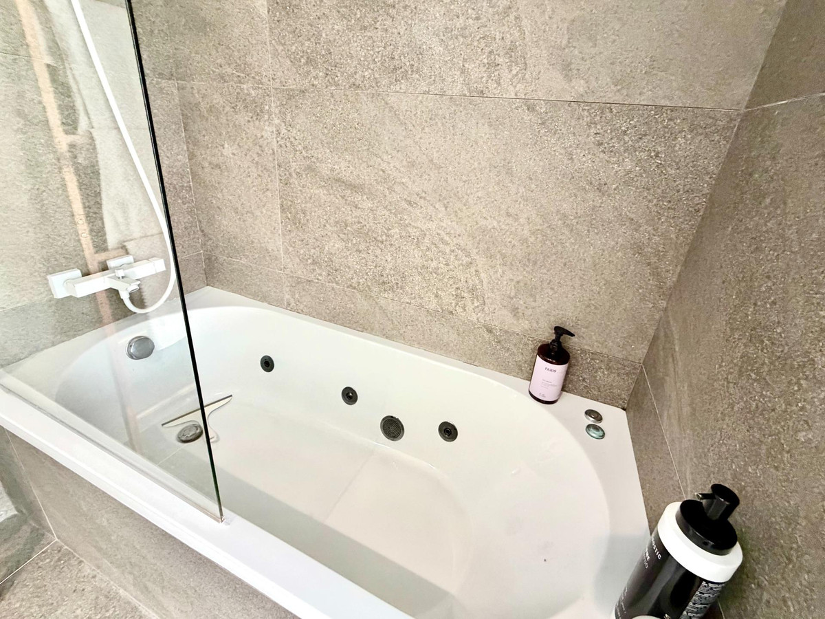 Se vende Villa - Chalet de 5 dormitorios en Costa Blanca, Alicante, España