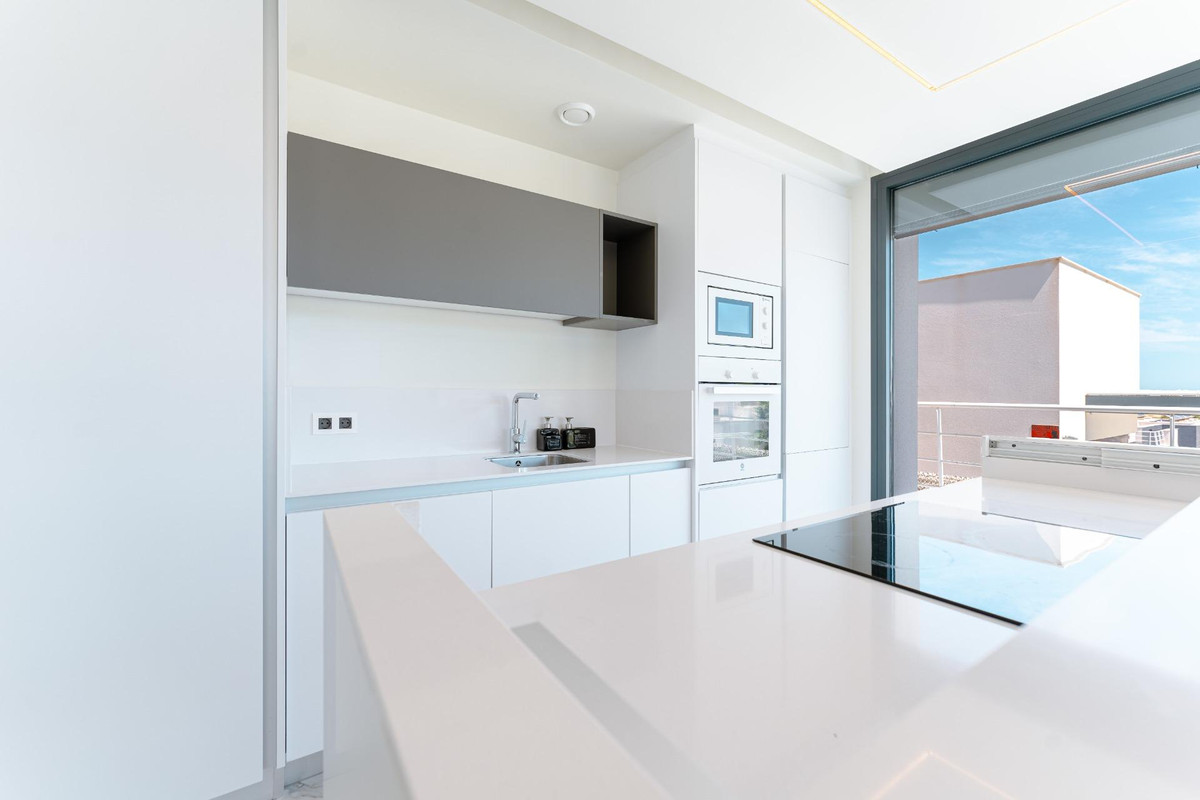 Se vende Villa - Chalet de 5 dormitorios en Costa Blanca, Alicante, España
