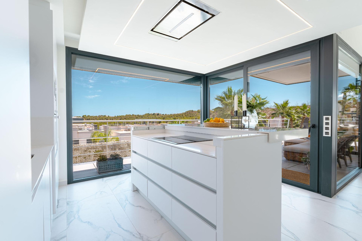 Se vende Villa - Chalet de 5 dormitorios en Costa Blanca, Alicante, España
