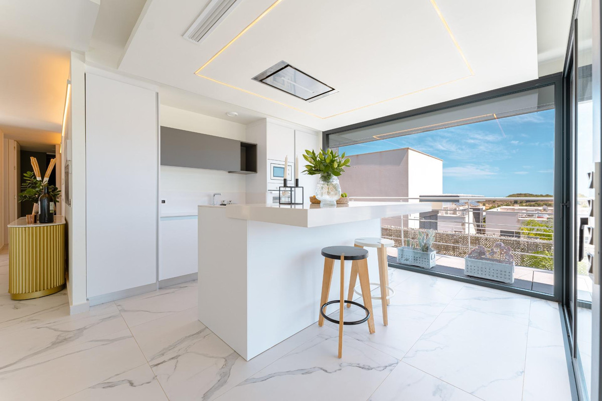 Se vende Villa - Chalet de 5 dormitorios en Costa Blanca, Alicante, España