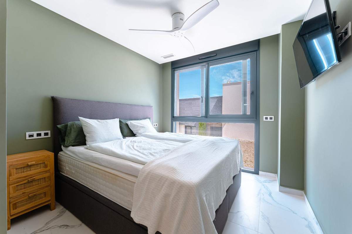 Se vende Villa - Chalet de 5 dormitorios en Costa Blanca, Alicante, España