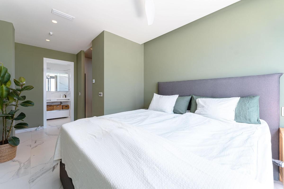Se vende Villa - Chalet de 5 dormitorios en Costa Blanca, Alicante, España