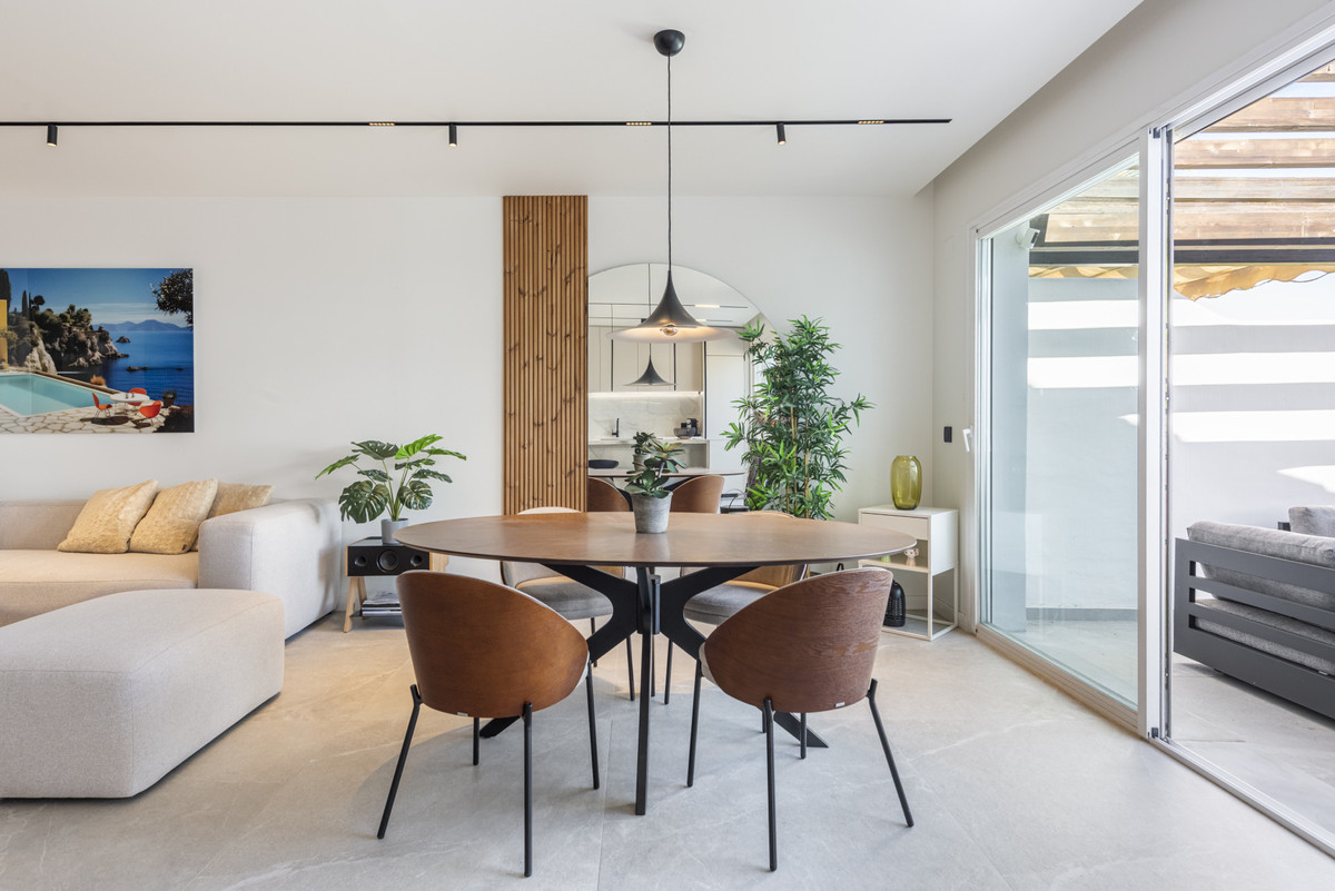 3 Bed Apartment for sale in La Quinta Costa Del Sol, Málaga, Spain