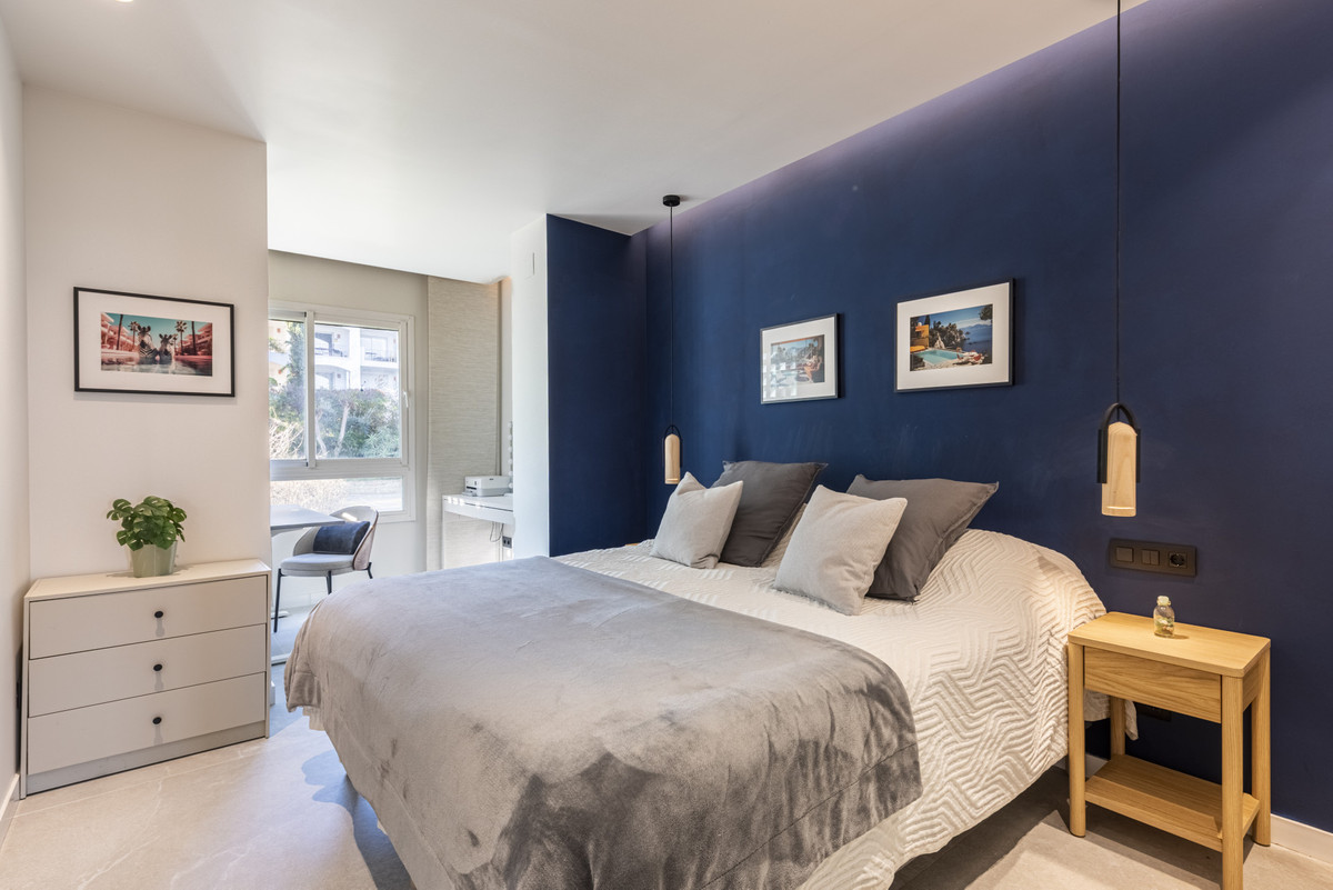 3 Bed Apartment for sale in La Quinta Costa Del Sol, Málaga, Spain