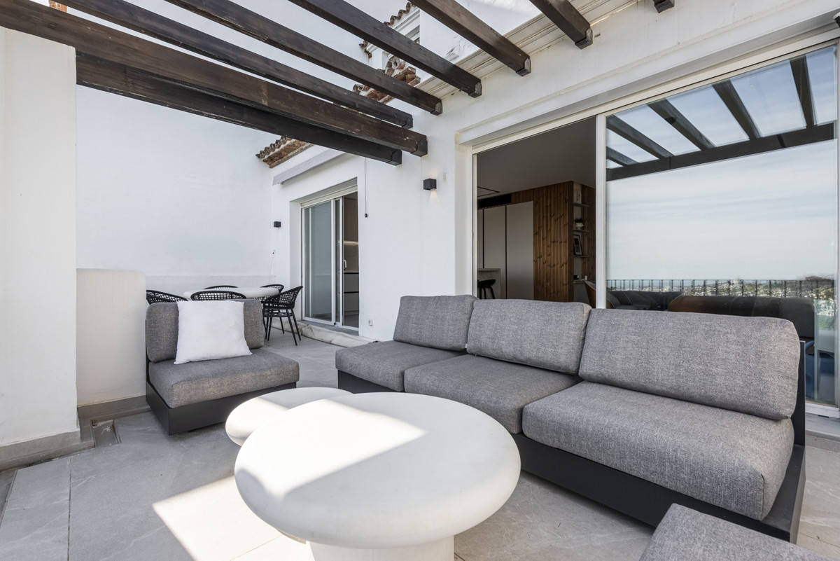 3 Bed Apartment for sale in La Quinta Costa Del Sol, Málaga, Spain