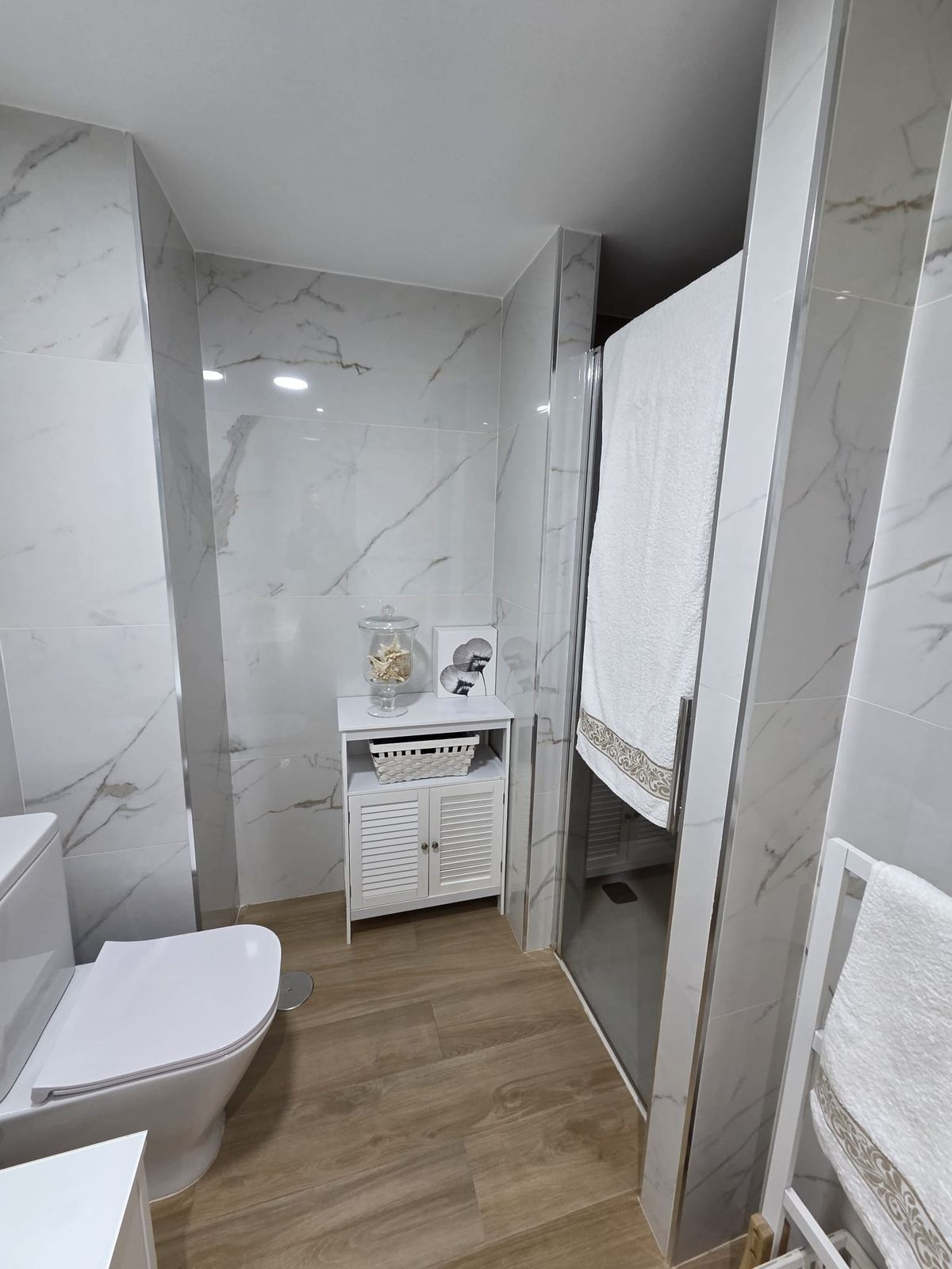 3 Bed Apartment for sale in Fuengirola Costa Del Sol, Málaga, Spain