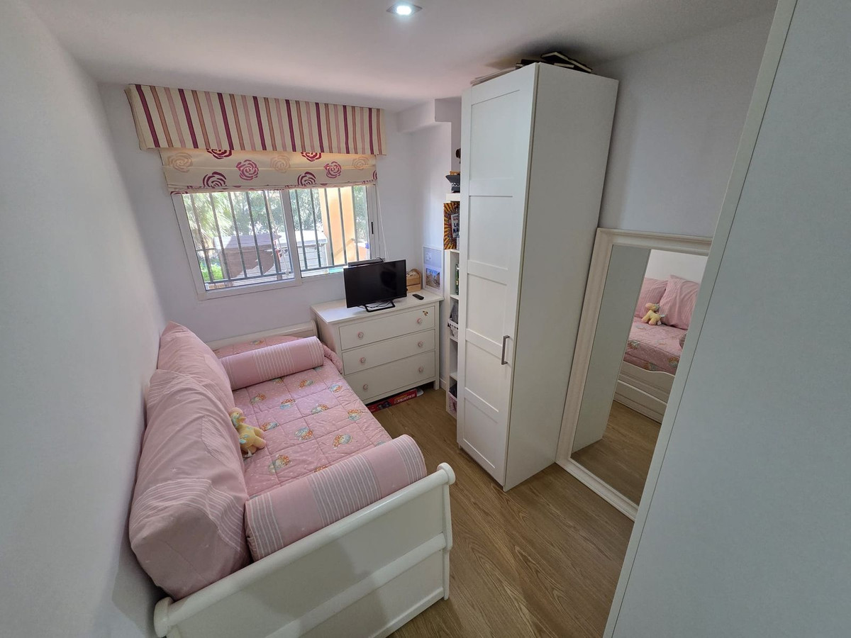 3 Bed Apartment for sale in Fuengirola Costa Del Sol, Málaga, Spain