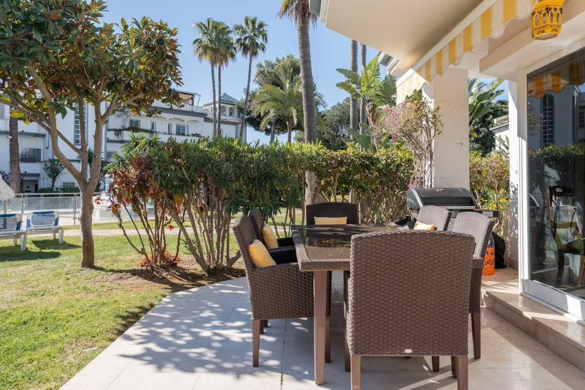 4 Bed Townhouse for sale in New Golden Mile Costa Del Sol, Málaga, Spain