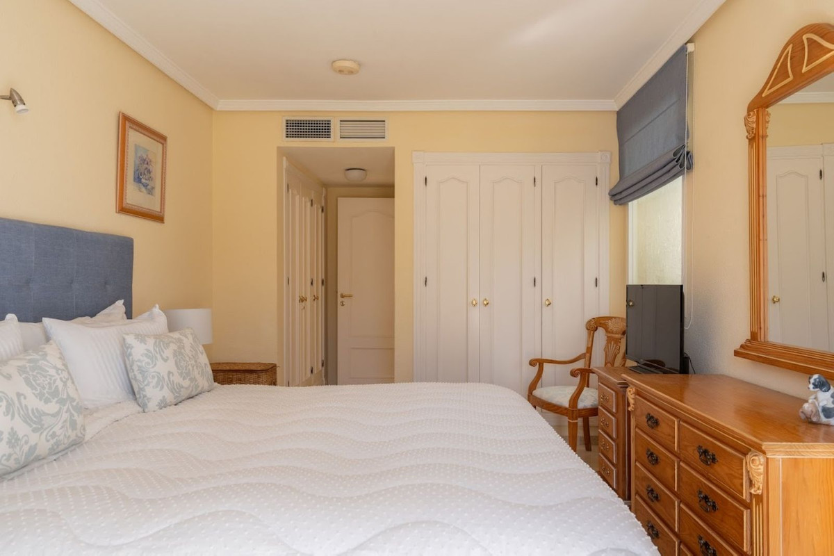 4 Bed Townhouse for sale in New Golden Mile Costa Del Sol, Málaga, Spain