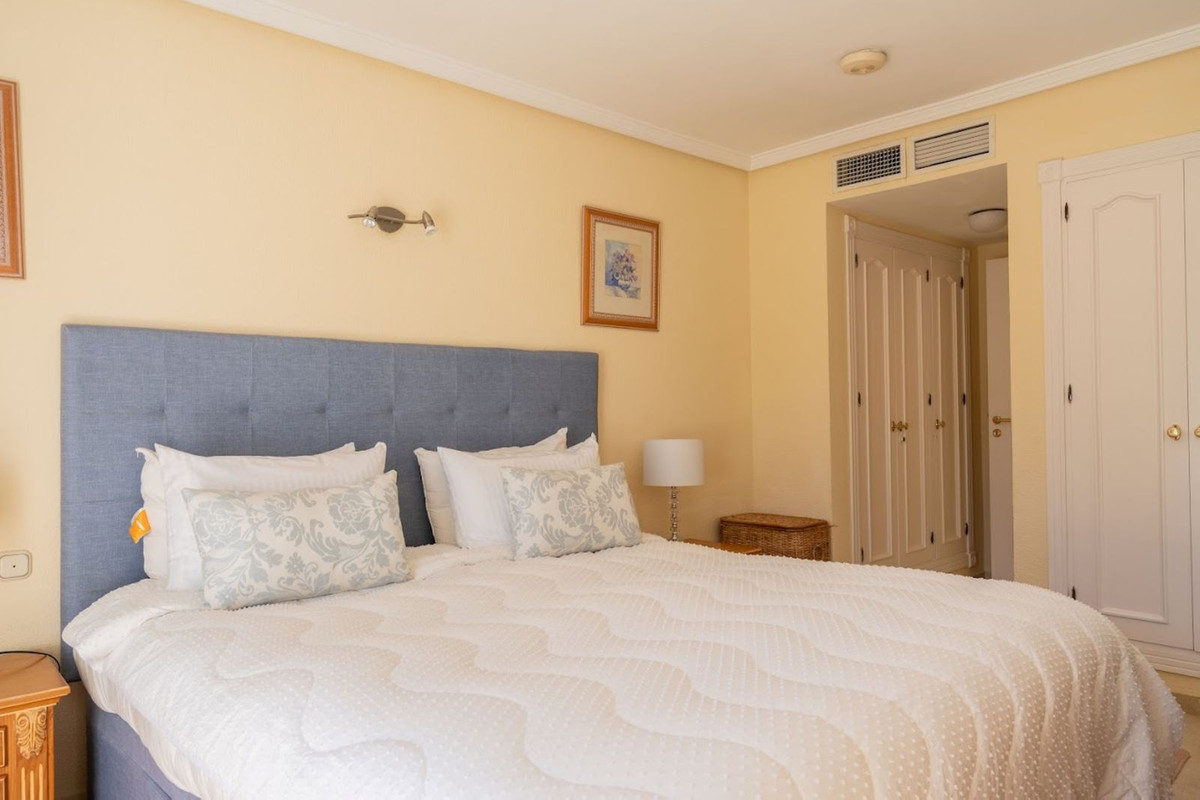 4 Bed Townhouse for sale in New Golden Mile Costa Del Sol, Málaga, Spain