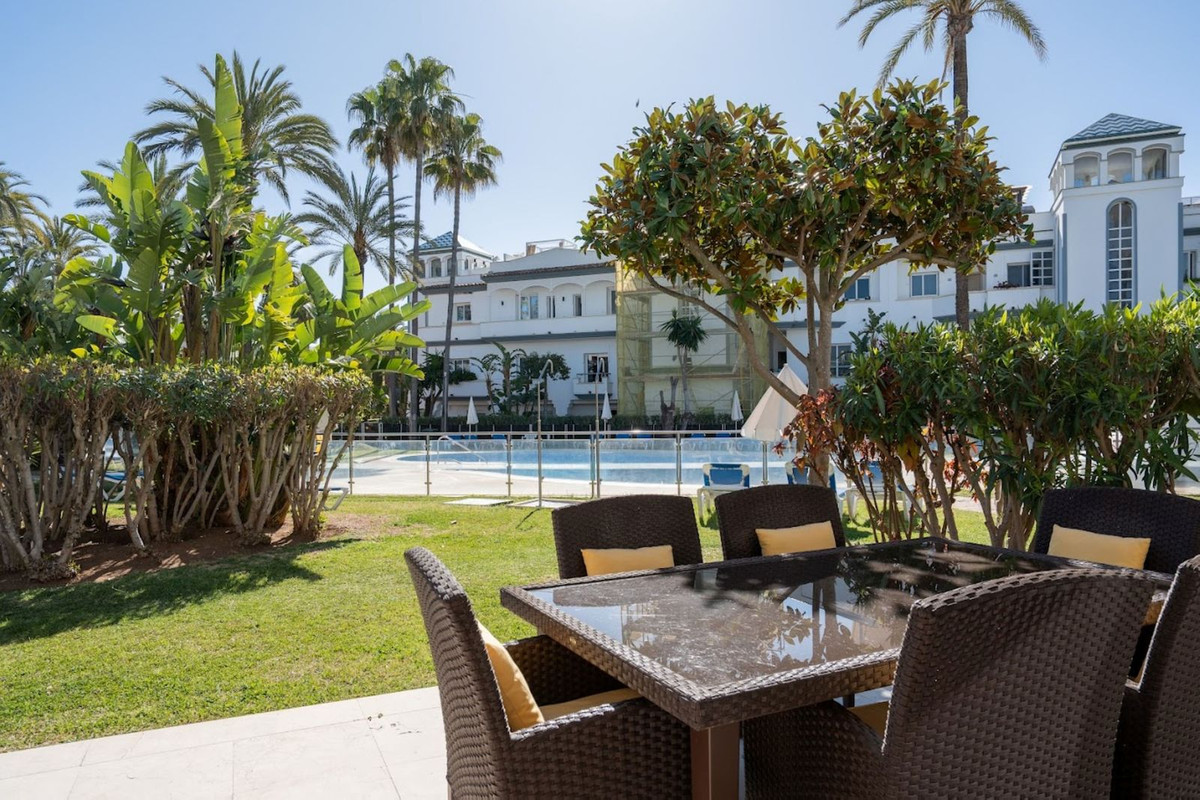 4 Bed Townhouse for sale in New Golden Mile Costa Del Sol, Málaga, Spain