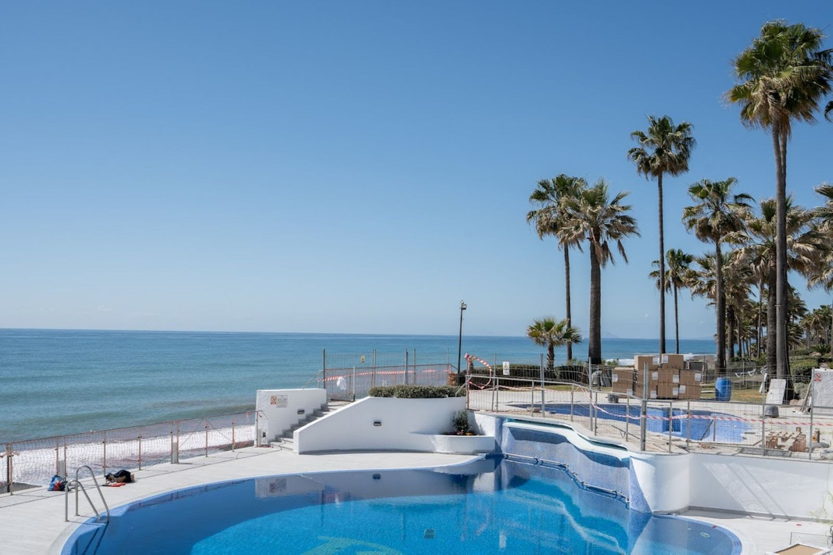 4 Bed Townhouse for sale in New Golden Mile Costa Del Sol, Málaga, Spain