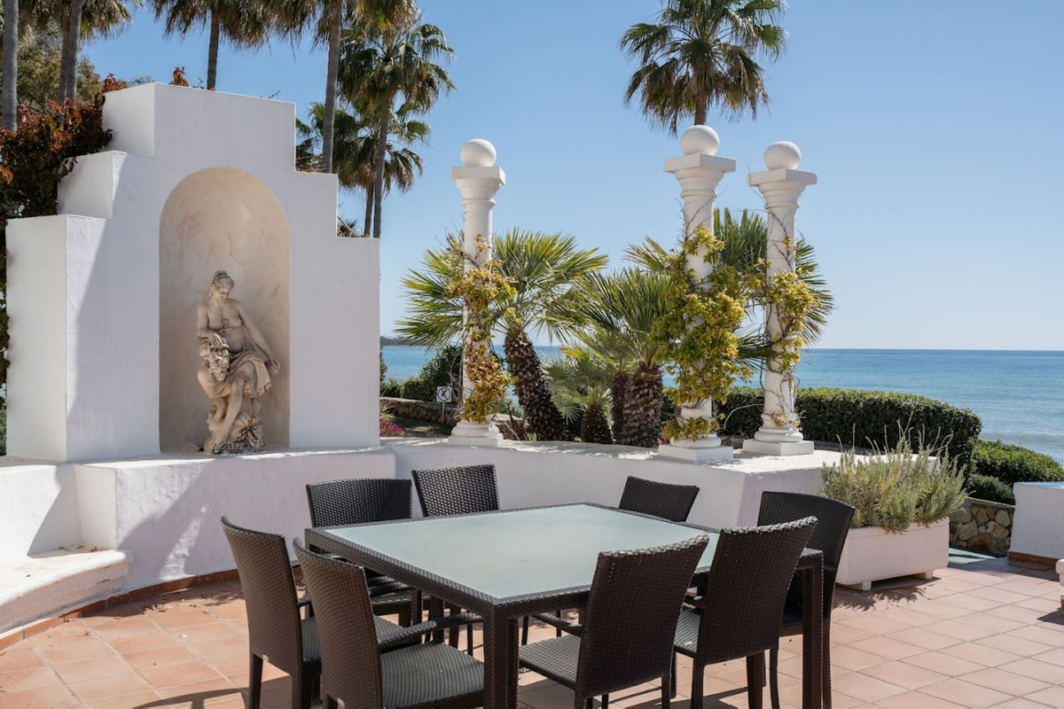 4 Bed Townhouse for sale in New Golden Mile Costa Del Sol, Málaga, Spain