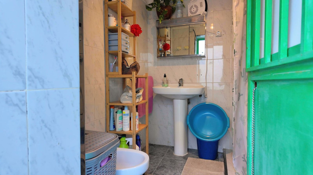 Se vende Pareada de 8 dormitorios en Costa Del Sol, Málaga, España