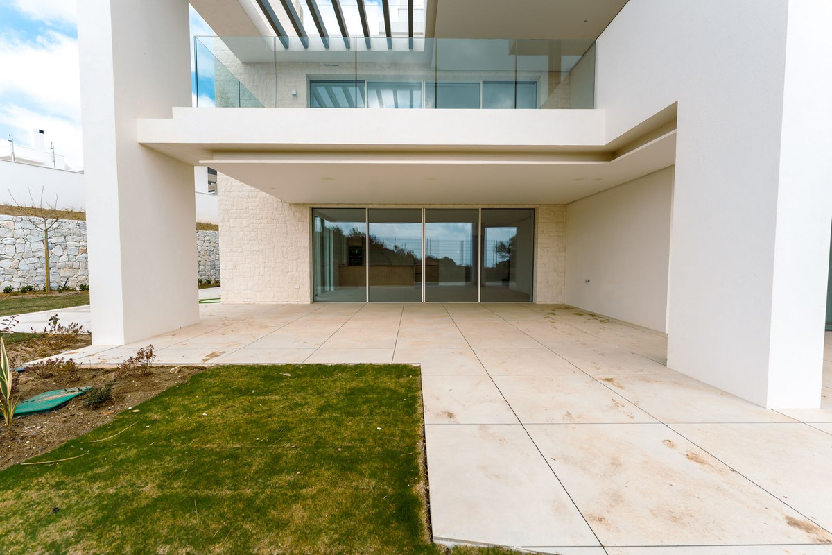 Se vende Apartamento Planta Baja de 3 dormitorios en Costa Del Sol, Málaga, España