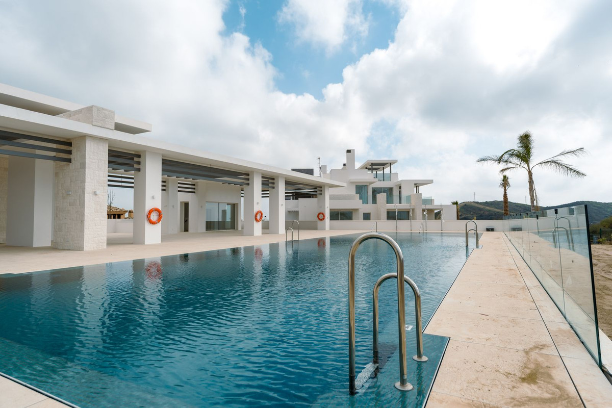 Se vende Apartamento Planta Baja de 3 dormitorios en Costa Del Sol, Málaga, España