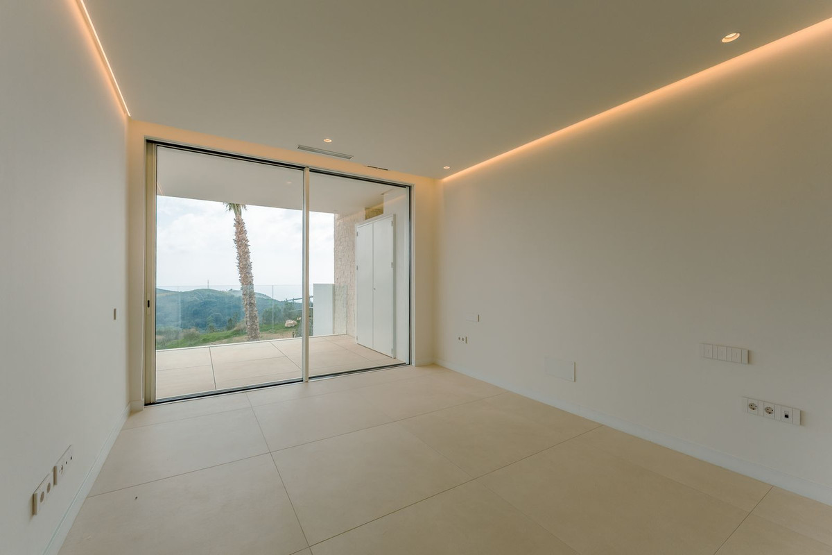 Se vende Apartamento Planta Media de 3 dormitorios en Costa Del Sol, Málaga, España