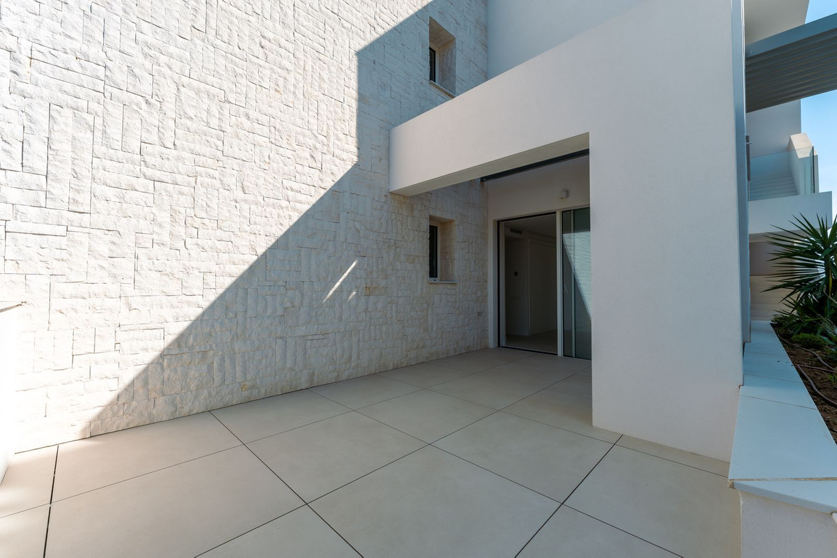 Se vende Apartamento Planta Baja de 3 dormitorios en Costa Del Sol, Málaga, España