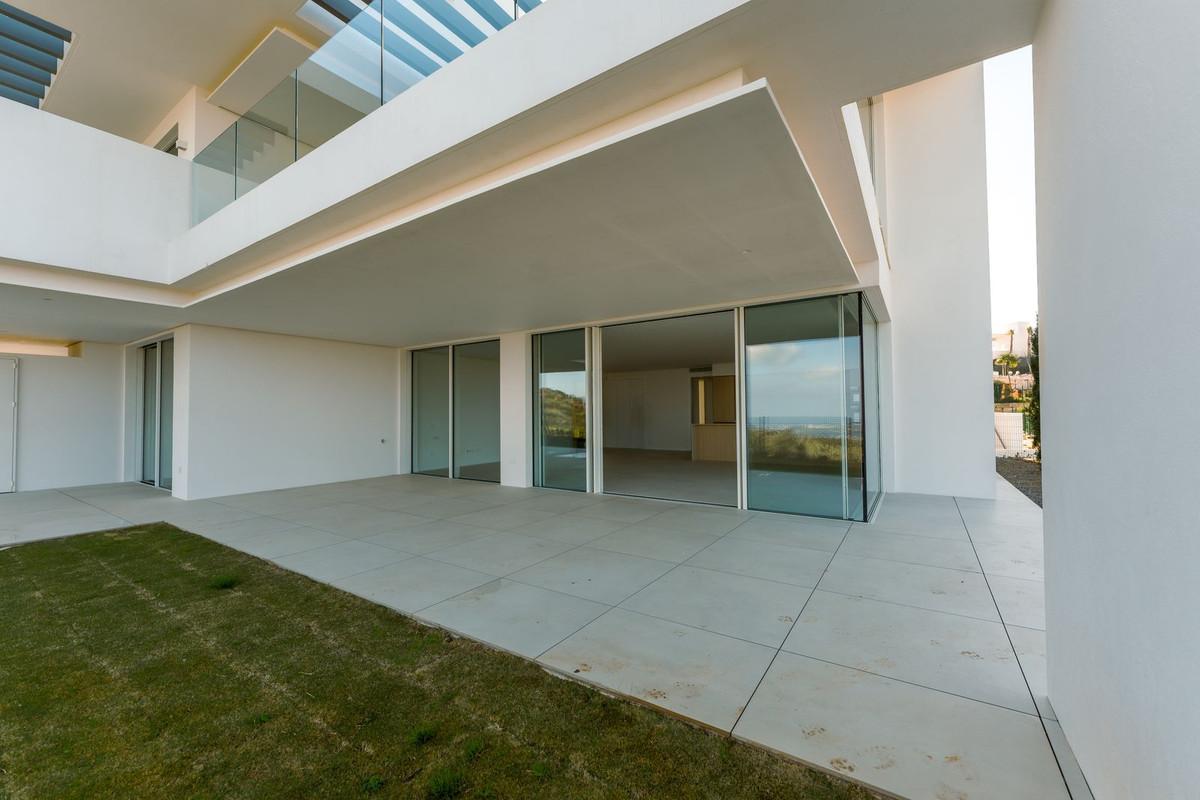Se vende Apartamento Planta Baja de 3 dormitorios en Costa Del Sol, Málaga, España