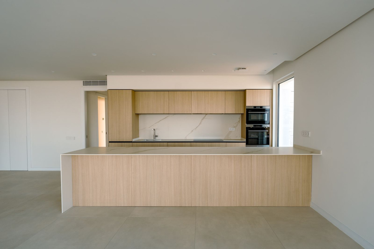 Se vende Apartamento Planta Baja de 3 dormitorios en Costa Del Sol, Málaga, España