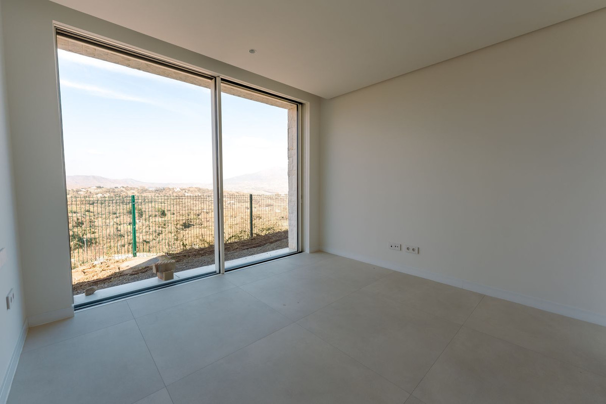 Se vende Apartamento Planta Baja de 3 dormitorios en Costa Del Sol, Málaga, España
