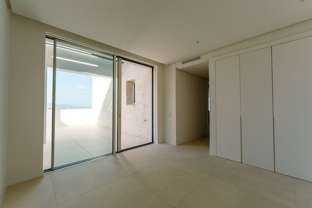 Se vende Apartamento Planta Baja de 3 dormitorios en Costa Del Sol, Málaga, España