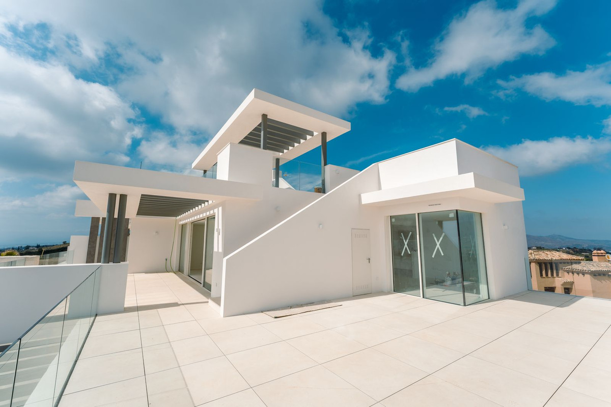 3 Bed Apartment for sale in Ojén Costa Del Sol, Málaga, Spain