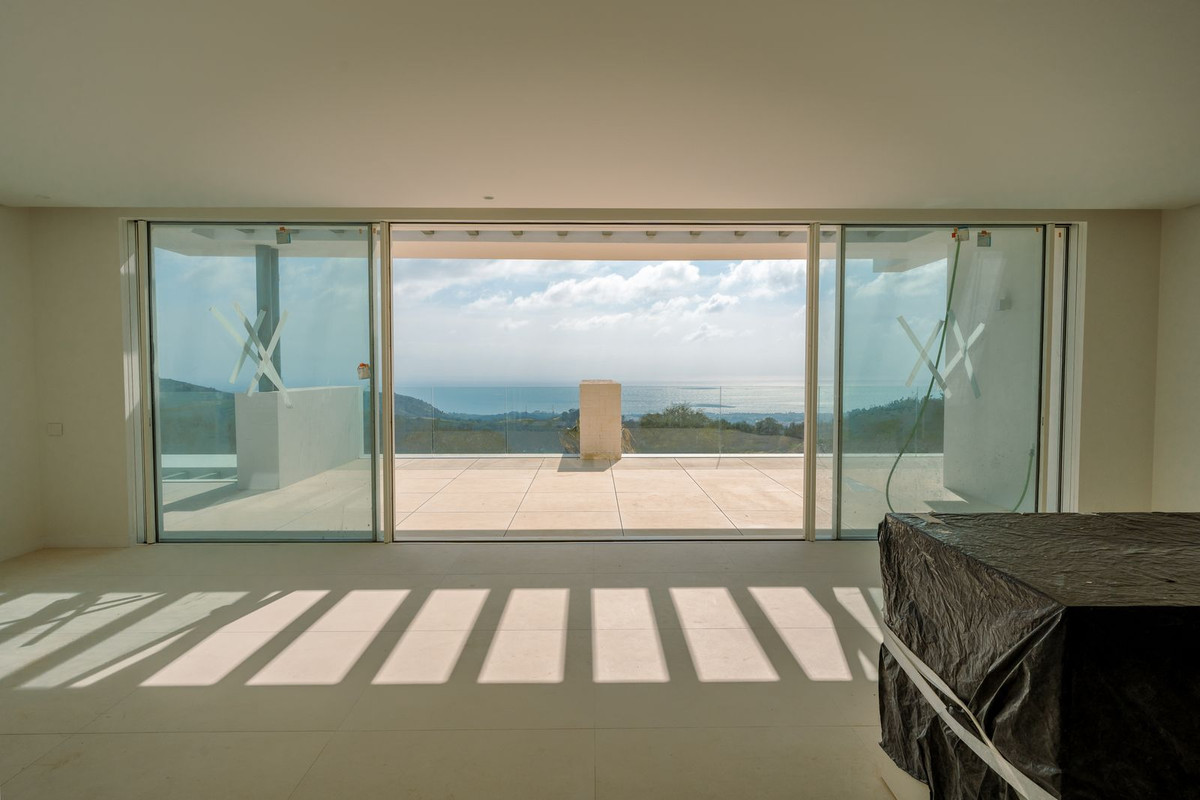 3 Bed Apartment for sale in Ojén Costa Del Sol, Málaga, Spain
