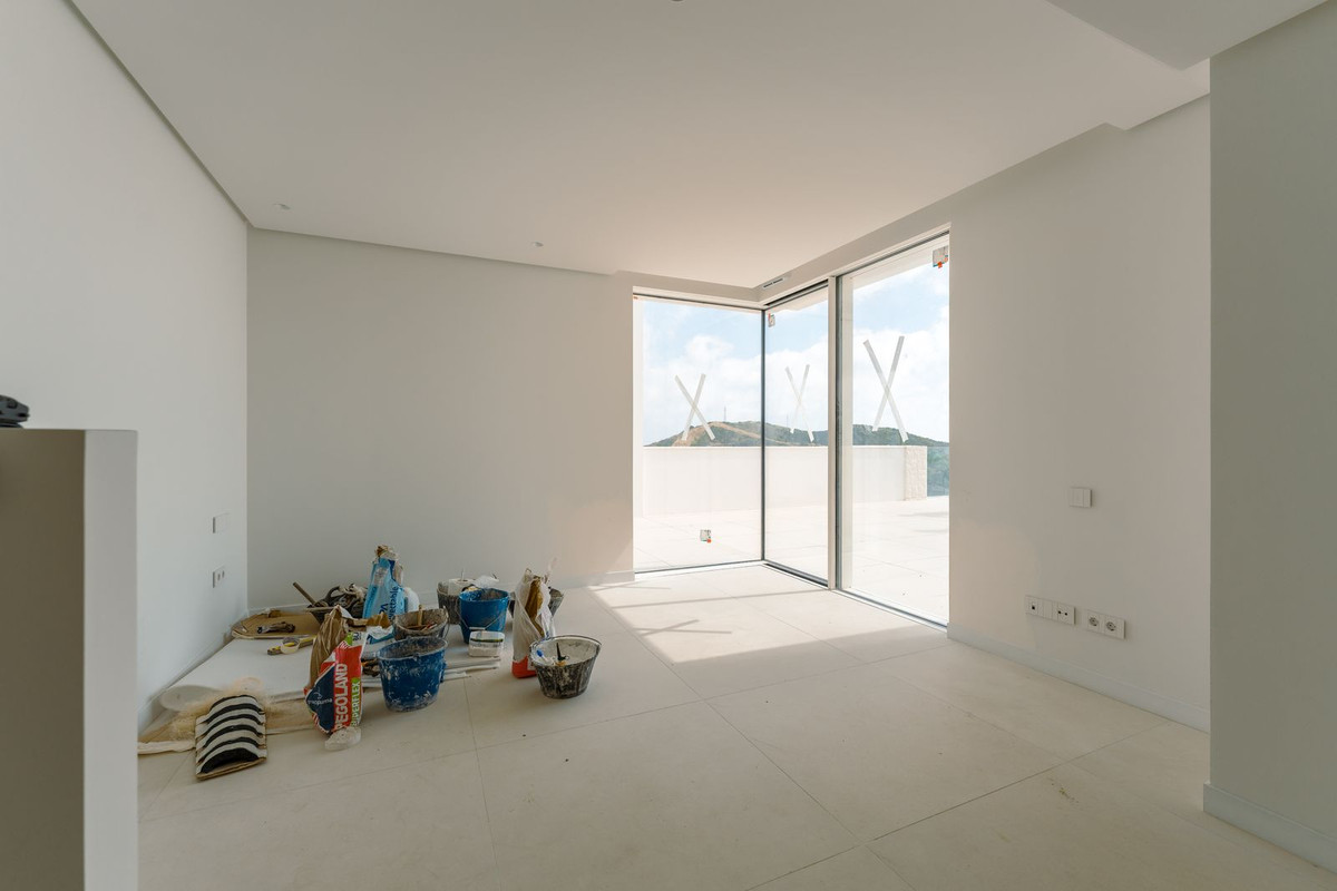3 Bed Apartment for sale in Ojén Costa Del Sol, Málaga, Spain