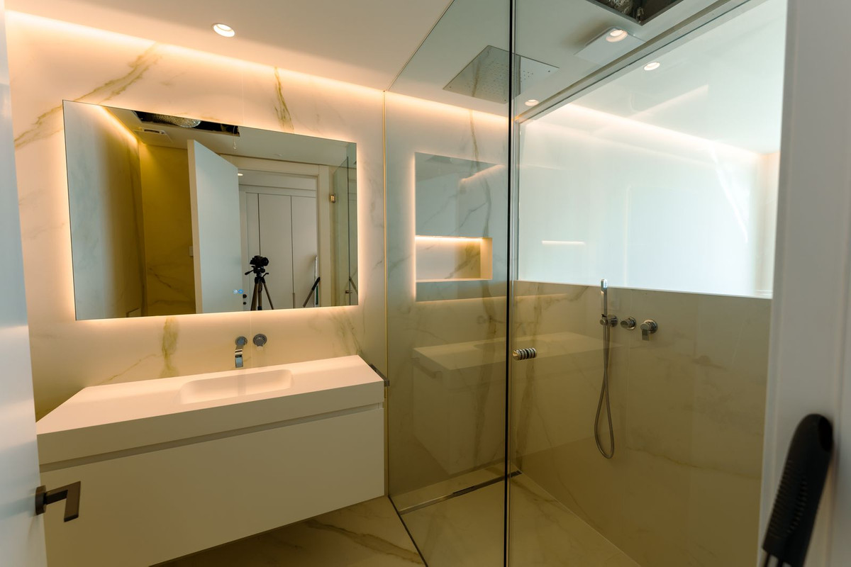 4 Bed Apartment for sale in Ojén Costa Del Sol, Málaga, Spain