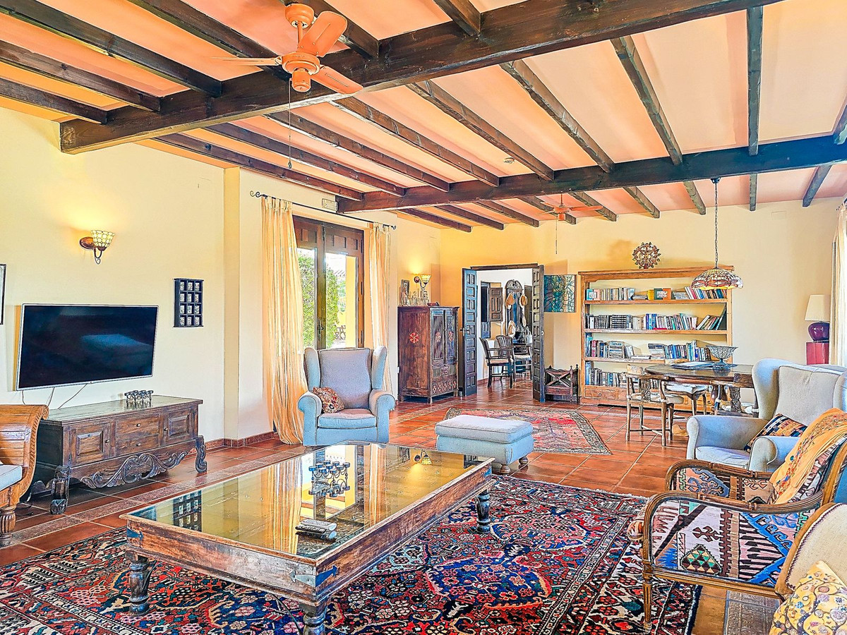 13 Bed Townhouse for sale in Almogía Costa Del Sol, Málaga, Spain