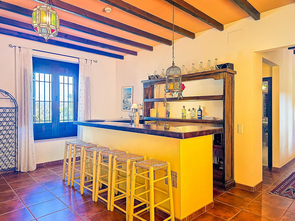 13 Bed Townhouse for sale in Almogía Costa Del Sol, Málaga, Spain