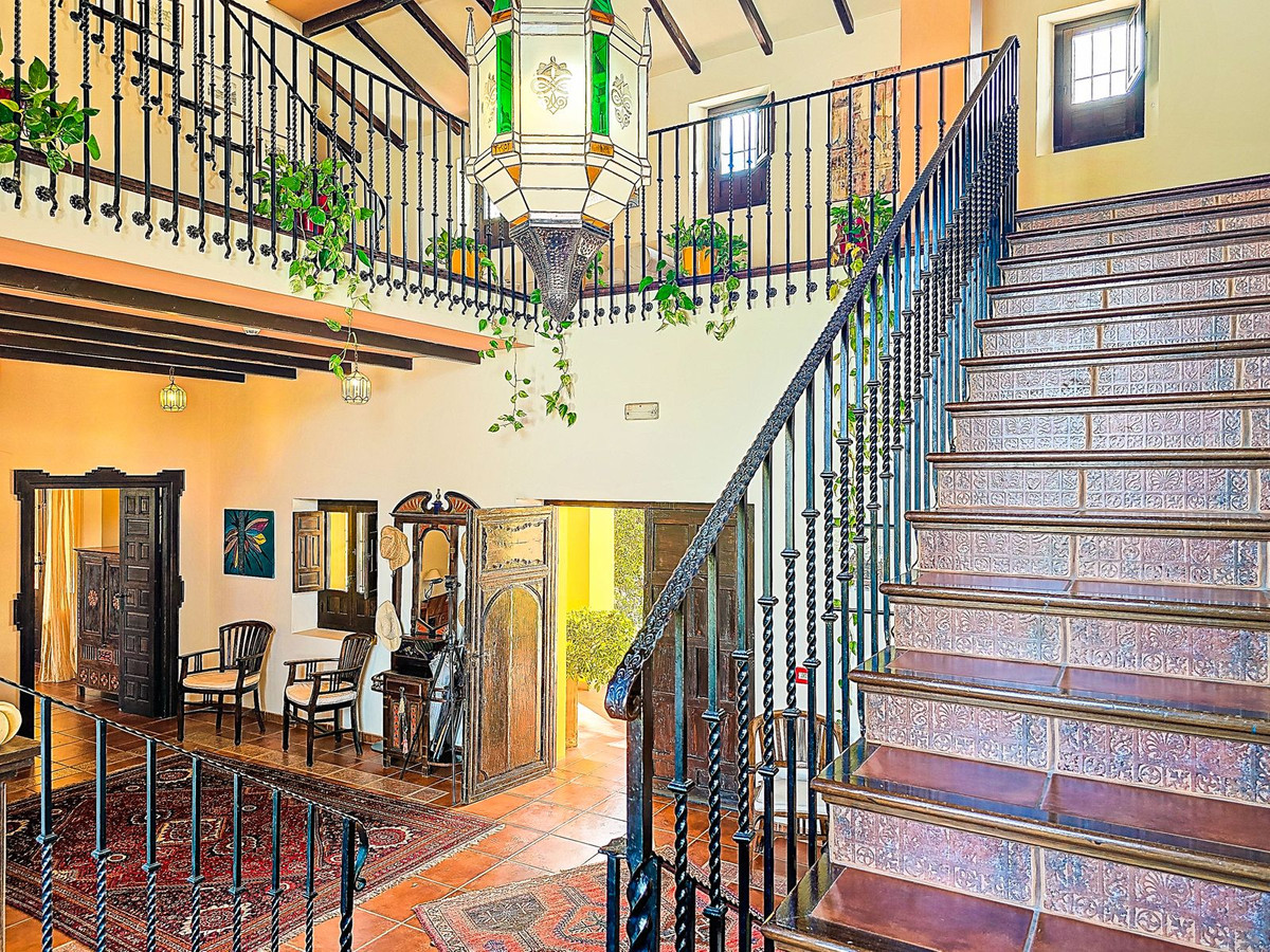 13 Bed Townhouse for sale in Almogía Costa Del Sol, Málaga, Spain