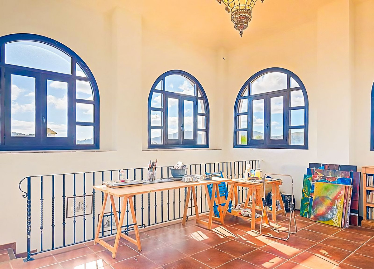 13 Bed Townhouse for sale in Almogía Costa Del Sol, Málaga, Spain