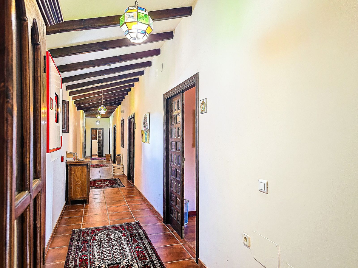 13 Bed Townhouse for sale in Almogía Costa Del Sol, Málaga, Spain