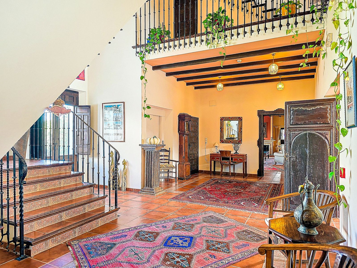 13 Bed Townhouse for sale in Almogía Costa Del Sol, Málaga, Spain