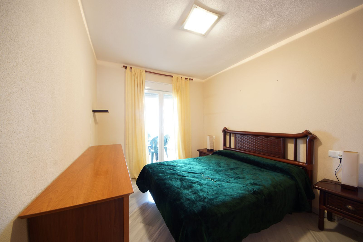 Se vende Apartamento Planta Media de 3 dormitorios en Costa Del Sol, Málaga, España