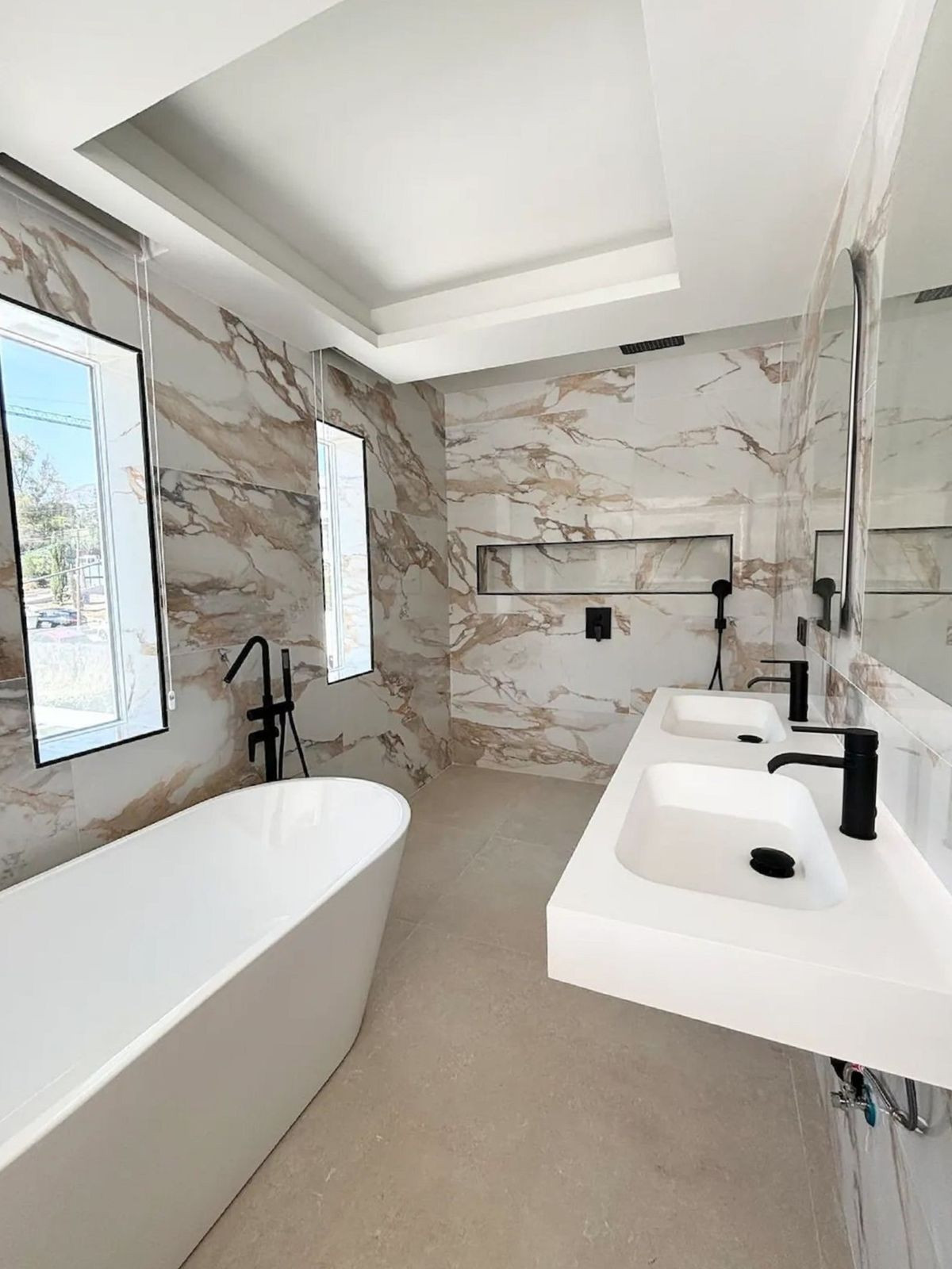 6 Bed Townhouse for sale in Marbella Costa Del Sol, Málaga, Spain
