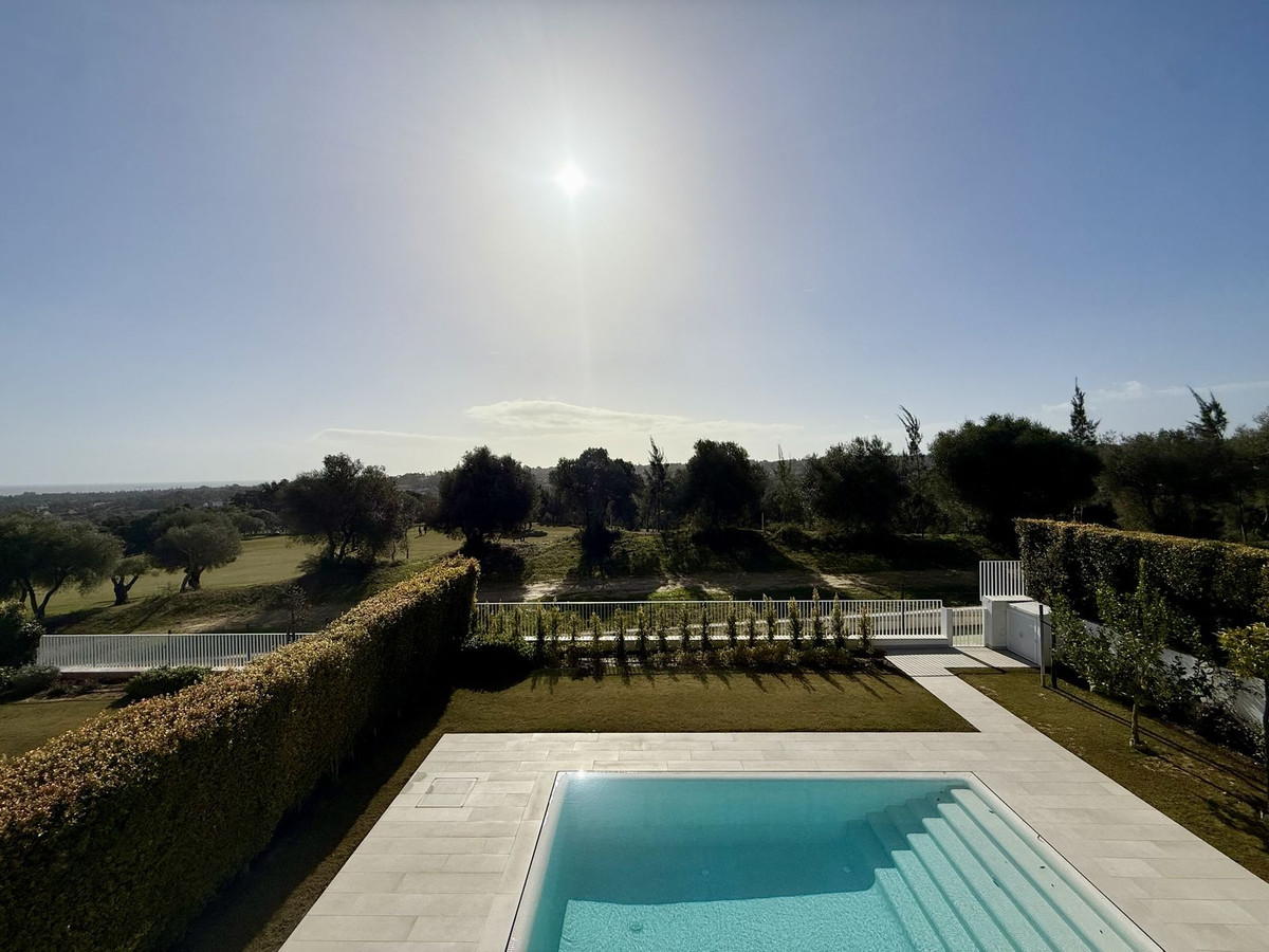 Se vende Pareada de 5 dormitorios en Costa Del Sol, Cadiz, España