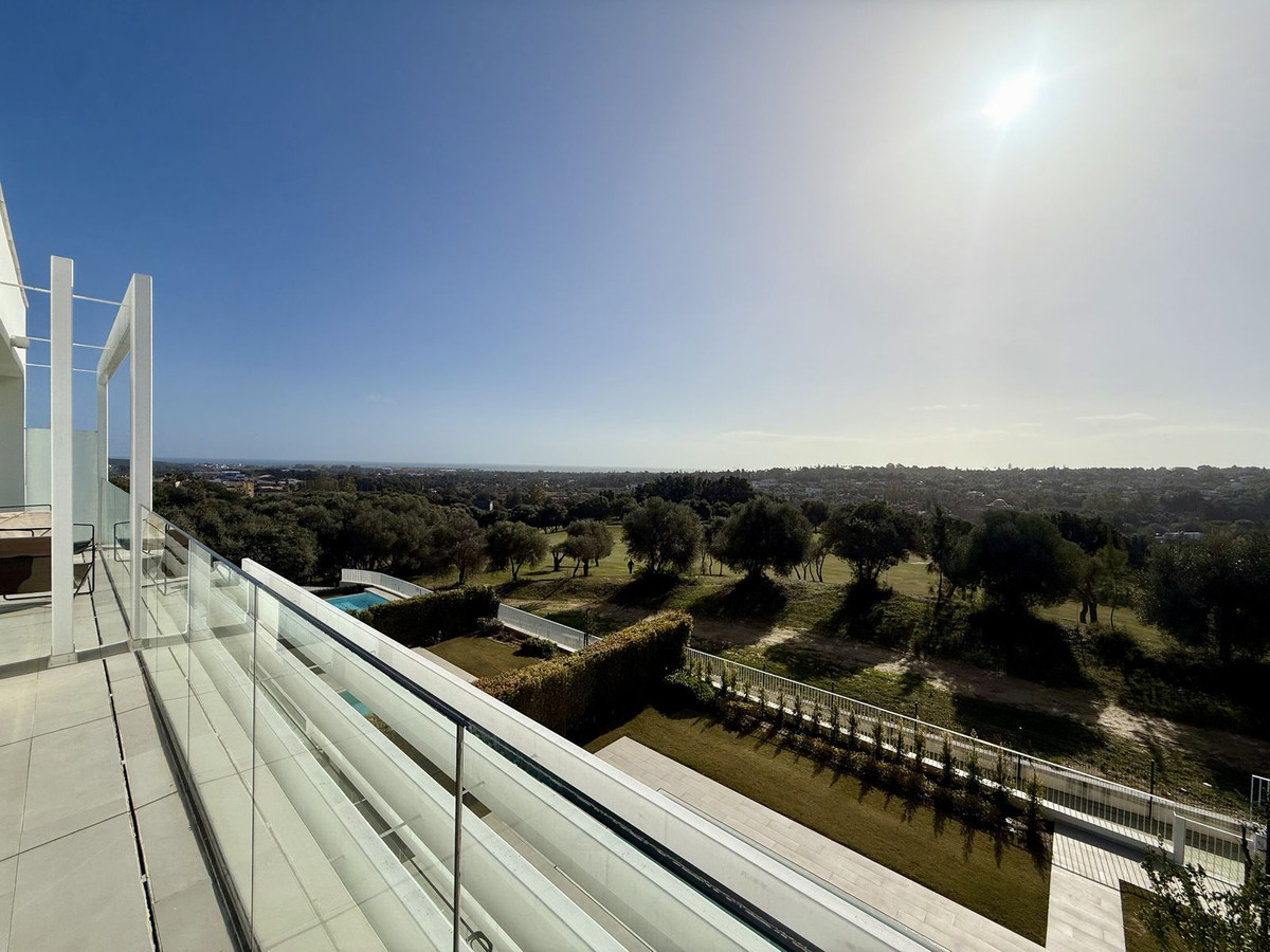 Se vende Pareada de 5 dormitorios en Costa Del Sol, Cadiz, España